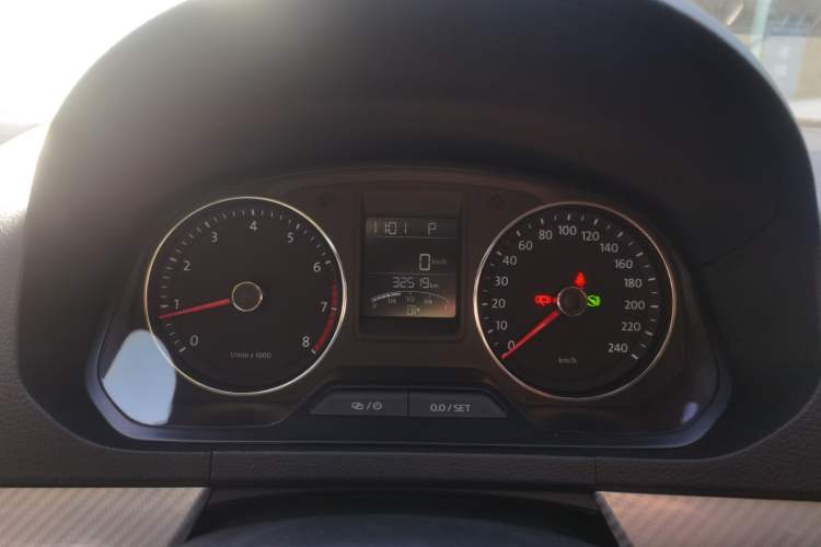 Used Volkswagen Jetta 2015 1.6L Automatic Luxury Model Instrument Cluster