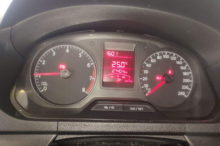 Used Volkswagen Jetta 2015 1.6L Manual Fashion Edition Instrument Cluster