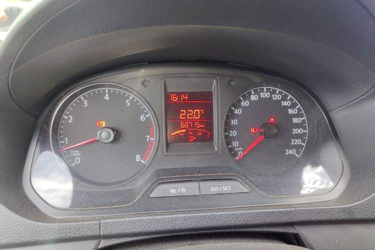 Used Volkswagen Jetta 2015 Value Edition 1.6L Manual Fashionable Style Instrument Cluster