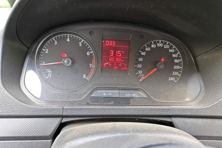 Used Volkswagen Jetta 2015 Value Edition 1.6L Manual Fashionable Style Instrument Cluster