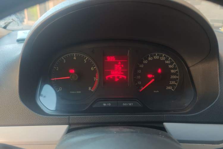 Used Volkswagen Jetta 2015 1.6L Manual Comfort Model Instrument Cluster