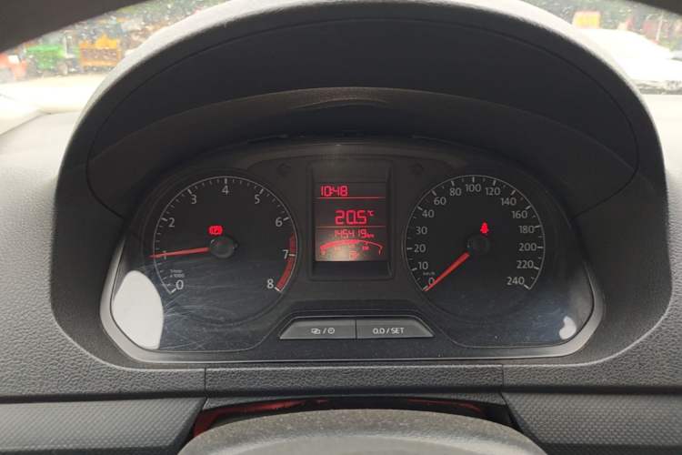 Used Volkswagen Jetta 2015 1.6L Manual Fashion Edition Instrument Cluster