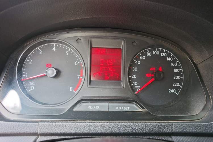 Used Volkswagen Jetta 2015 Value Edition 1.6L Manual Fashionable Style Instrument Cluster