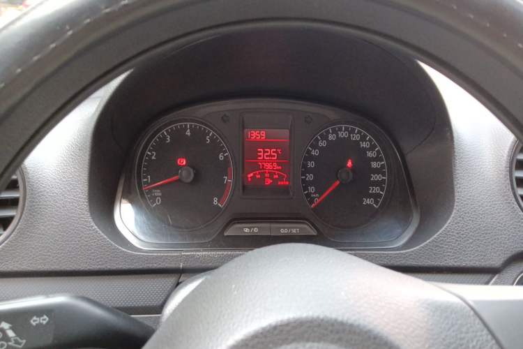 Used Volkswagen Jetta 2015 Value Edition 1.6L Manual Fashionable Style Instrument Cluster
