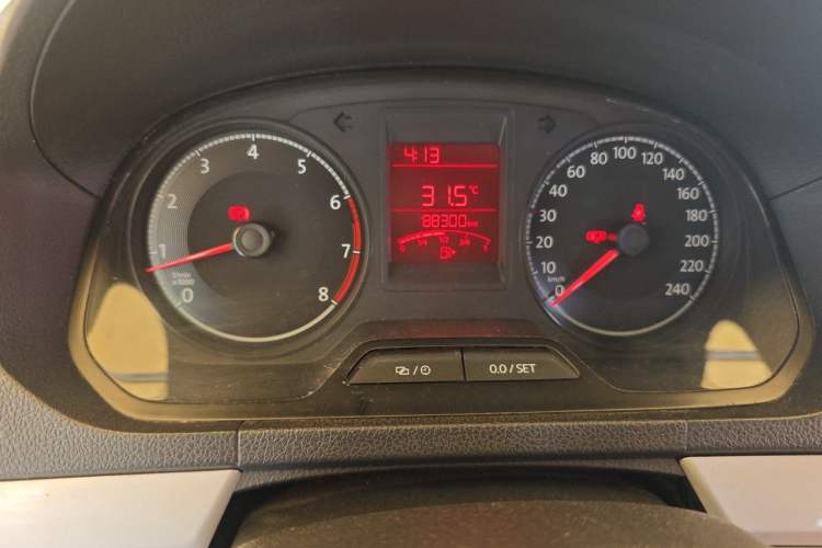 Used Volkswagen Jetta 2015 Zhihui Edition 1.4L Manual Comfort Model Instrument Cluster
