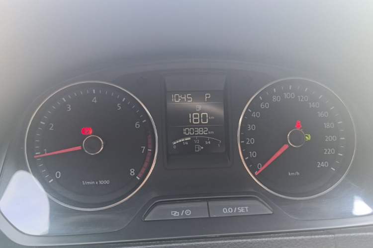Used Volkswagen Jetta 2015 1.6L Automatic Luxury Model Instrument Cluster