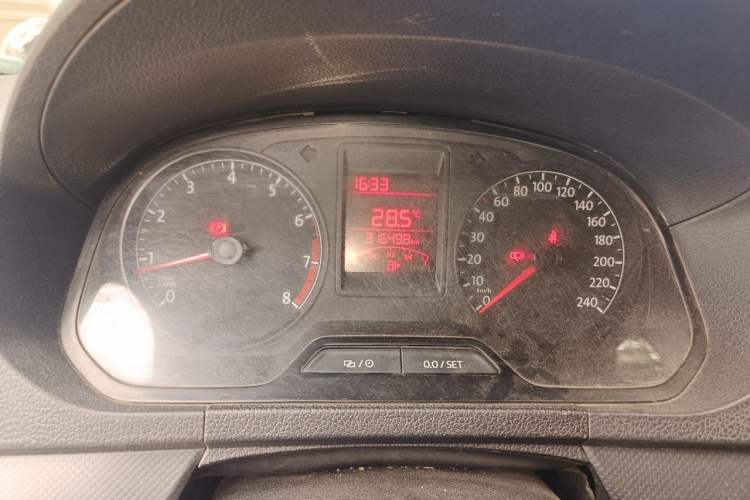 Used Volkswagen Jetta 2015 Zhuihui Edition 1.4L Manual Fashion Model Instrument Cluster