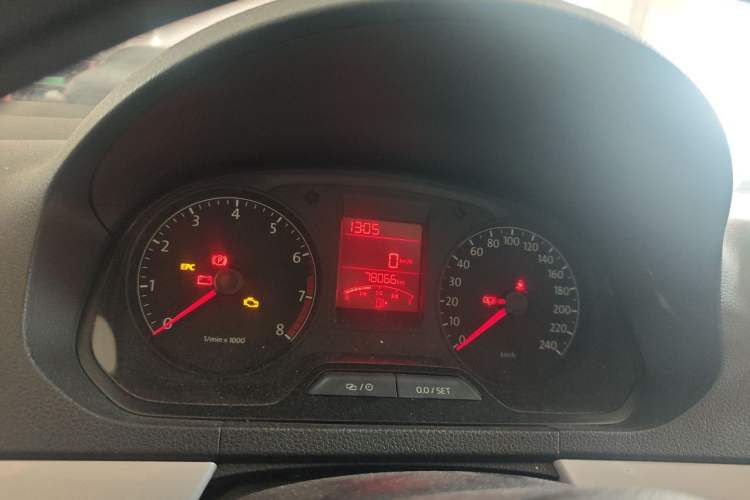 Used Volkswagen Jetta 2015 1.6L Manual Comfort Model Instrument Cluster