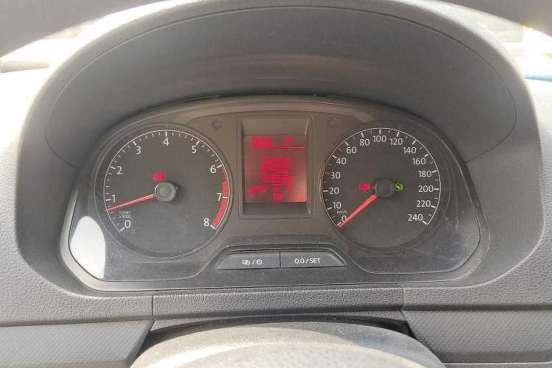 Used Volkswagen Jetta 2015 Value Edition 1.6L Automatic Fashion Version Instrument Cluster