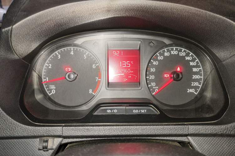 Used Volkswagen Jetta 2015 Zhuihui Edition 1.4L Manual Fashion Model Instrument Cluster
