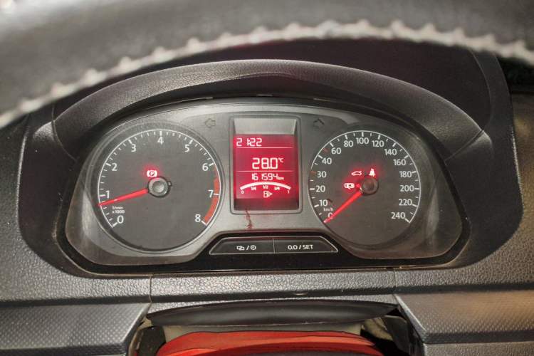 Used Volkswagen Jetta 2015 Zhuihui Edition 1.4L Manual Fashion Model Instrument Cluster