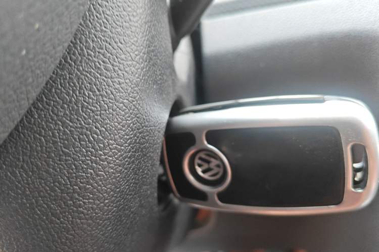 Used Volkswagen Jetta 2015 Value Edition 1.6L Automatic Fashion Version Interior 1