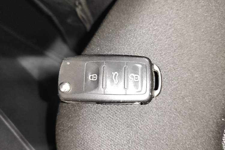 Used Volkswagen Jetta 2015 Value Edition 1.6L Manual Fashionable Style Interior 1