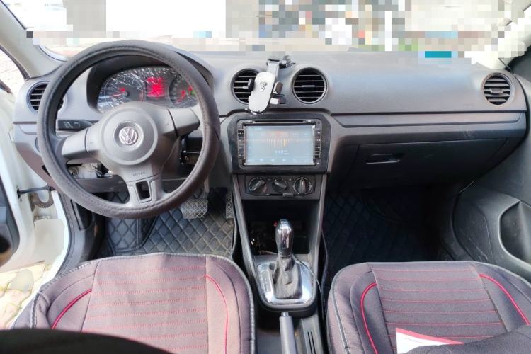 Used Volkswagen Jetta 2015 Value Edition 1.6L Automatic Fashion Version Interior 2