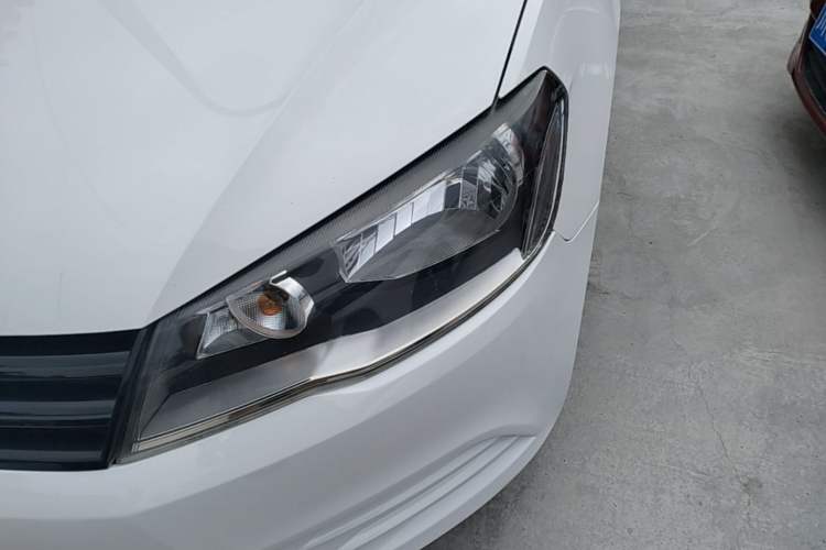 Used Volkswagen Jetta 2015 Zhuihui Edition 1.4L Manual Fashion Model Left Front Headlight