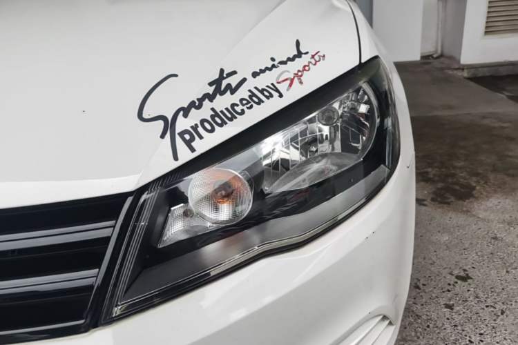 Used Volkswagen Jetta 2015 Value Edition 1.6L Automatic Fashion Version Left Front Headlight