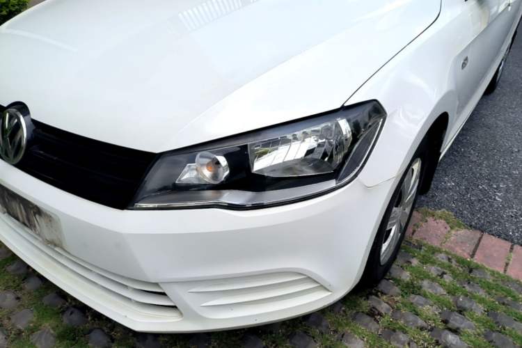 Used Volkswagen Jetta 2015 1.6L Automatic Fashion Model Left Front Headlight