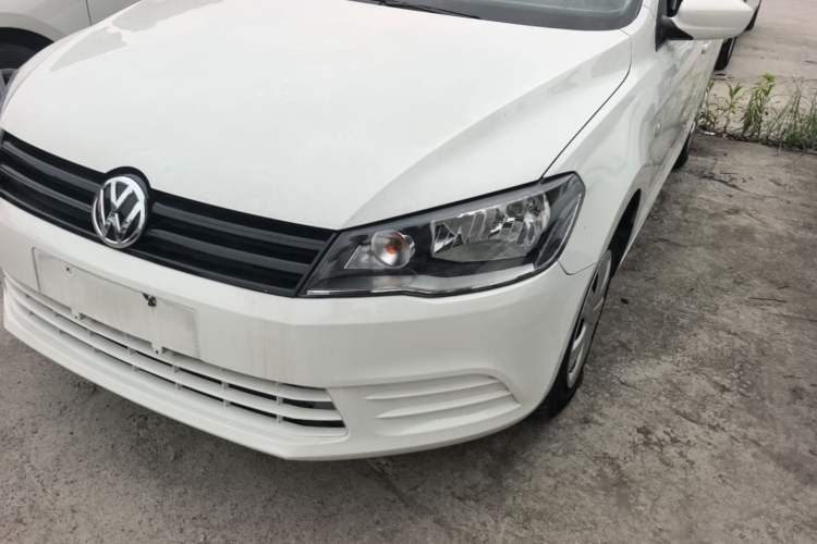 Used Volkswagen Jetta 2015 1.6L Automatic Fashion Model Left Front Headlight