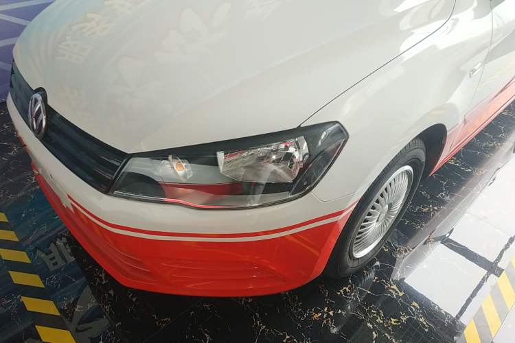 Used Volkswagen Jetta 2015 1.6L Automatic Fashion Model Left Front Headlight