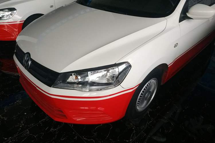 Used Volkswagen Jetta 2015 1.6L Automatic Fashion Model Left Front Headlight