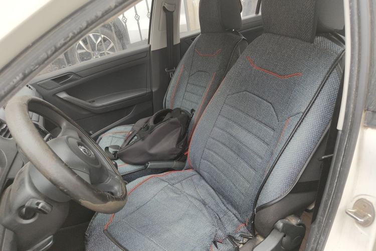 Used Volkswagen Jetta 2015 1.6L Manual Fashion Edition Left Front Seat