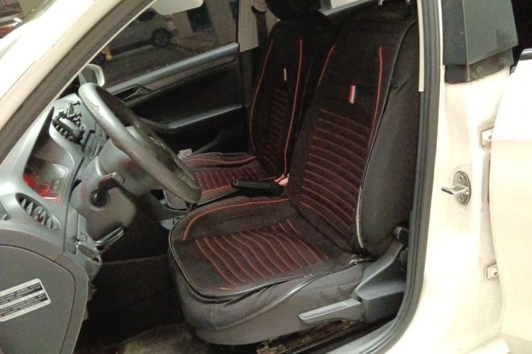 Used Volkswagen Jetta 2015 1.6L Manual Fashion Edition Left Front Seat