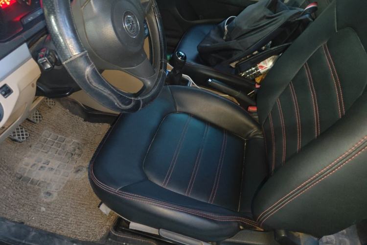 Used Volkswagen Jetta 2015 1.6L Manual Comfort Model Left Front Seat