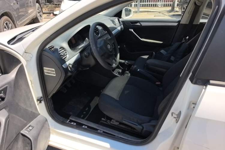 Used Volkswagen Jetta 2015 1.4L Manual Comfort Model Left Front Seat