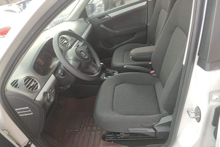 Used Volkswagen Jetta 2015 1.6L Automatic Comfort Model Left Front Seat