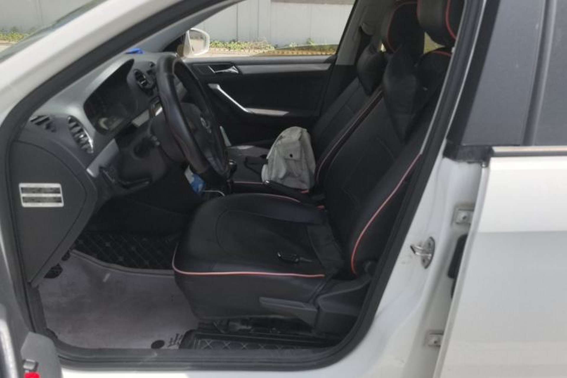 Used Volkswagen Jetta 2015 1.6L Manual Comfort Model Left Front Seat