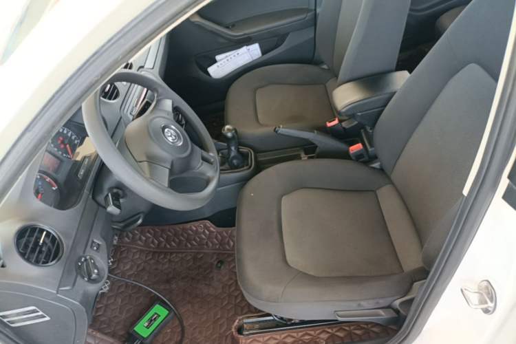 Used Volkswagen Jetta 2015 Zhuihui Edition 1.4L Manual Fashion Model Left Front Seat