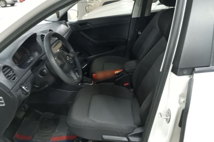 Used Volkswagen Jetta 2015 Value Edition 1.6L Automatic Fashion Version Left Front Seat