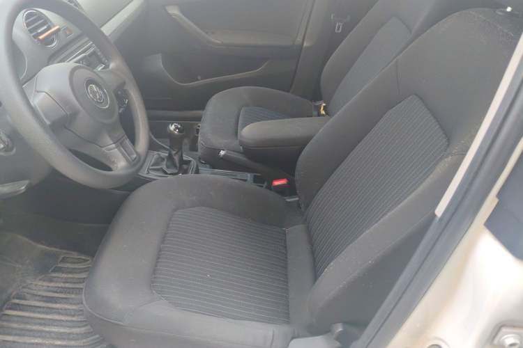 Used Volkswagen Jetta 2015 Zhuihui Edition 1.6L Manual Comfort Model Left Front Seat