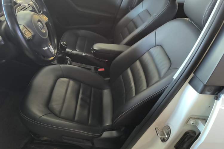 Used Volkswagen Jetta 2015 1.4L Manual Comfort Model Left Front Seat