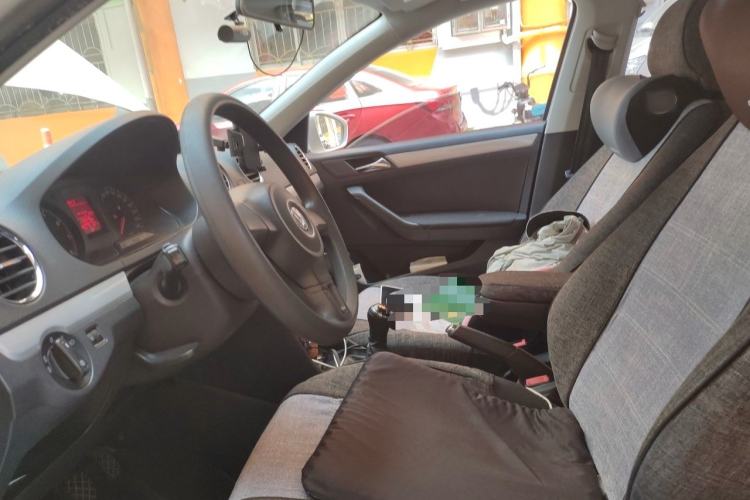 Used Volkswagen Jetta 2015 1.6L Manual Comfort Model Left Front Seat