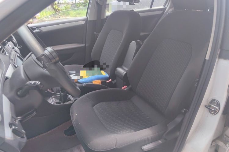 Used Volkswagen Jetta 2015 1.6L Manual Comfort Model Left Front Seat