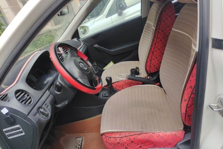 Used Volkswagen Jetta 2015 Zhuihui Edition 1.4L Manual Fashion Model Left Front Seat