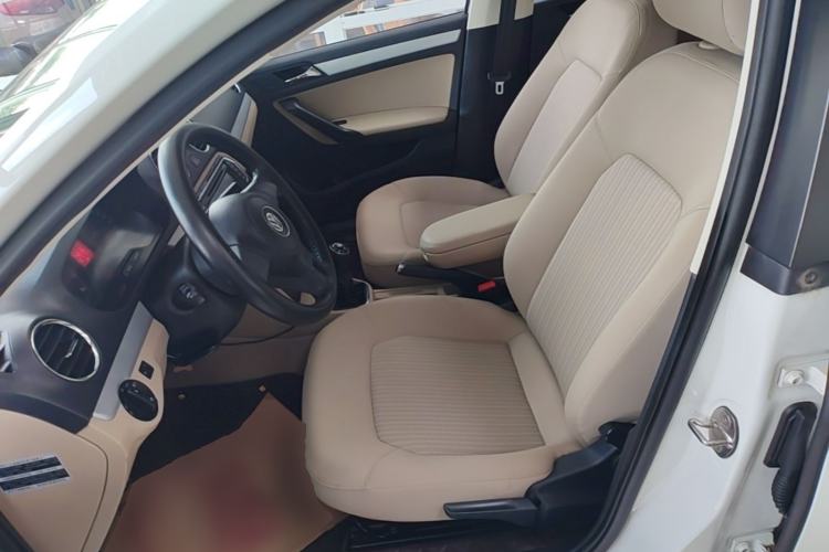Used Volkswagen Jetta 2015 1.4L Manual Comfort Model Left Front Seat