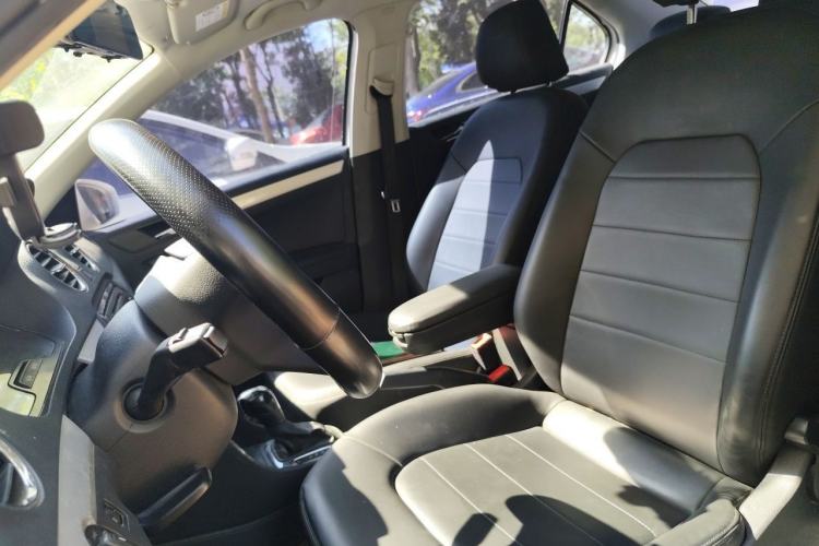 Used Volkswagen Jetta 2015 1.6L Automatic Comfort Model Left Front Seat
