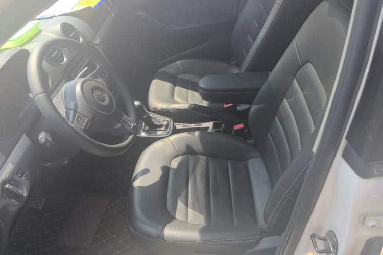 Used Volkswagen Jetta 2015 1.6L Automatic Luxury Model Left Front Seat