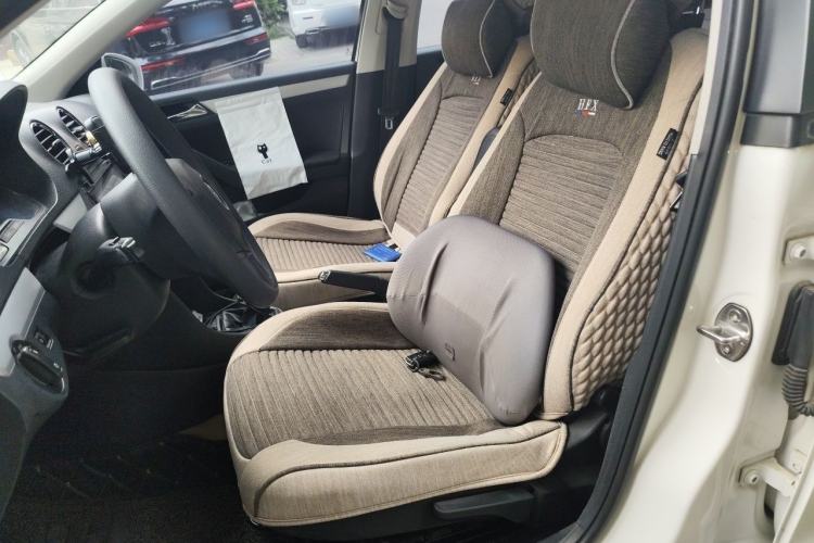 Used Volkswagen Jetta 2015 1.6L Manual Comfort Model Left Front Seat