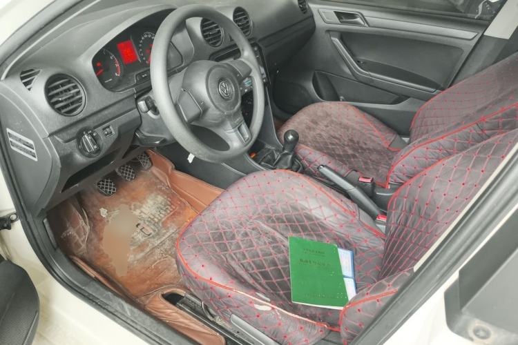 Used Volkswagen Jetta 2015 1.4L Manual Fashion Model Left Front Seat