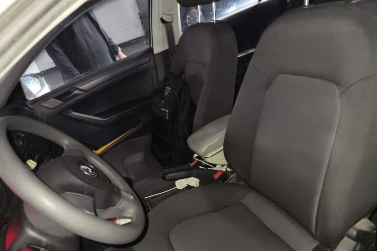 Used Volkswagen Jetta 2015 Zhuihui Edition 1.4L Manual Fashion Model Left Front Seat