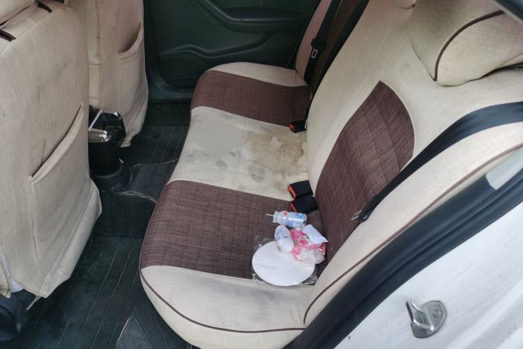 Used Volkswagen Jetta 2015 Zhuihui Edition 1.4L Manual Fashion Model Left Rear Seat