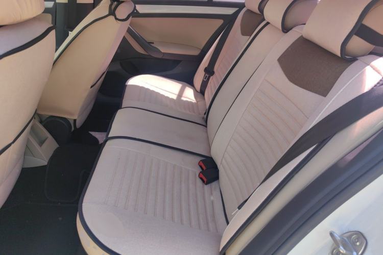 Used Volkswagen Jetta 2015 Zhuihui Edition 1.6L Manual Comfort Model Left Rear Seat