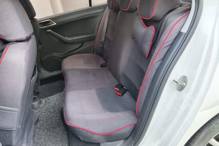 Used Volkswagen Jetta 2015 1.6L Manual Fashion Edition Left Rear Seat