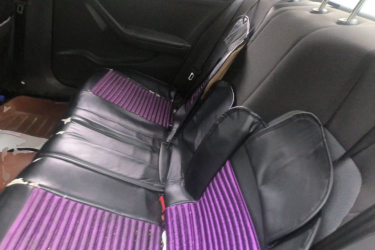 Used Volkswagen Jetta 2015 Value Edition 1.6L Automatic Fashion Version Left Rear Seat