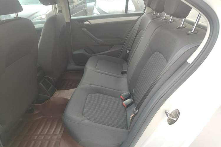 Used Volkswagen Jetta 2015 1.6L Automatic Comfort Model Left Rear Seat
