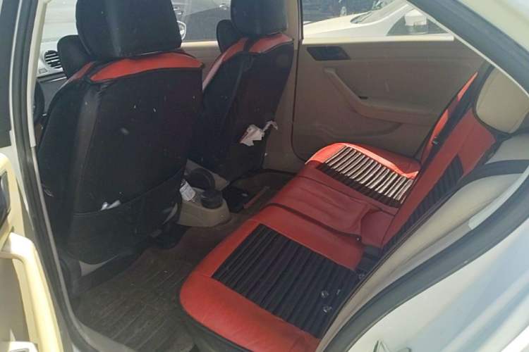 Used Volkswagen Jetta 2015 1.6L Manual Fashion Edition Left Rear Seat