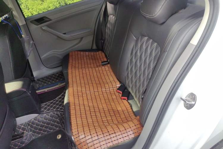 Used Volkswagen Jetta 2015 1.6L Manual Fashion Edition Left Rear Seat